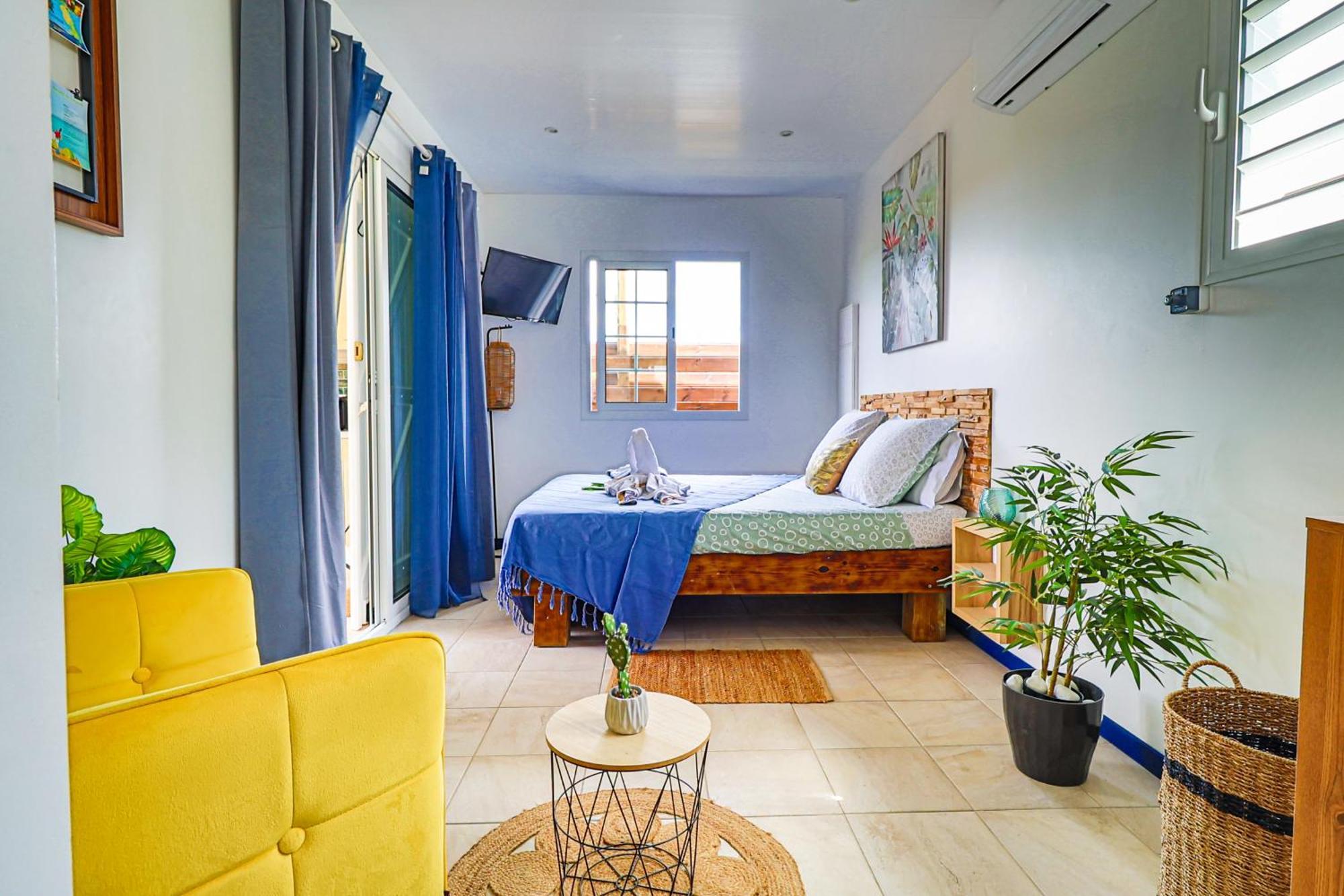 Seazen Lodge Sainte-Anne Ngoại thất bức ảnh